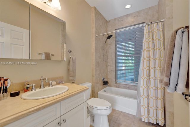 2726 Old Florida Trail, Wilton Manors, FL 33334