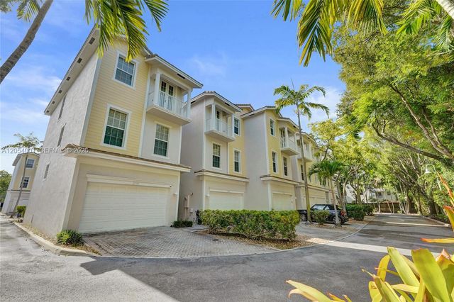 2726 Old Florida Trail, Wilton Manors, FL 33334