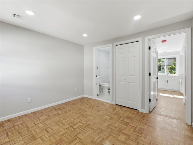 2 LAUREL CT, Jc, Downtown, NJ 07302