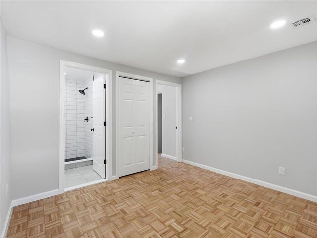 2 LAUREL CT, Jc, Downtown, NJ 07302