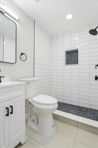 2 LAUREL CT, Jc, Downtown, NJ 07302