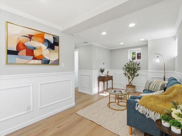 2 LAUREL CT, Jc, Downtown, NJ 07302
