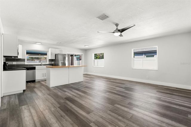 4510 68TH AVENUE N, Pinellas Park, FL 33781