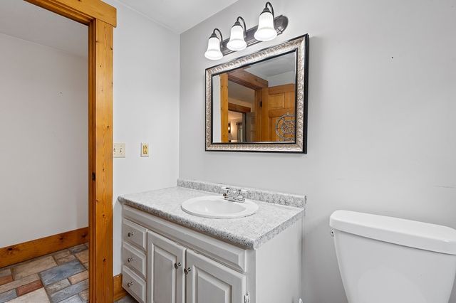 85 Millbury Rd, Oxford, MA 01540