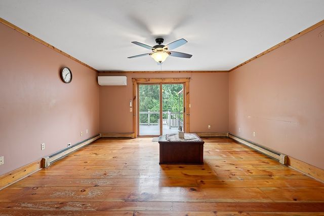 85 Millbury Rd, Oxford, MA 01540