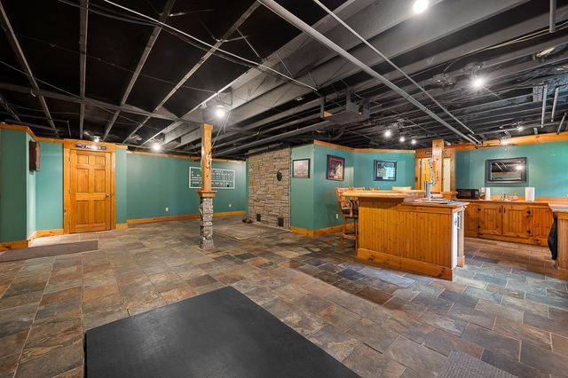 85 Millbury Rd, Oxford, MA 01540