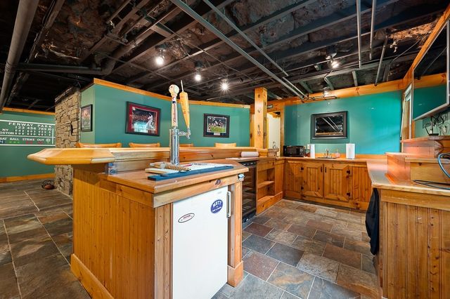 85 Millbury Rd, Oxford, MA 01540