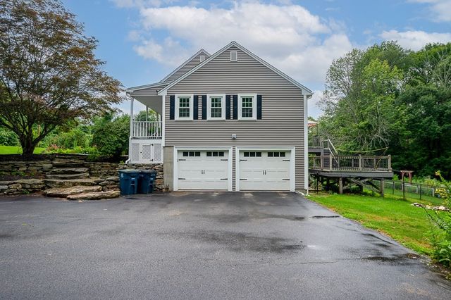 85 Millbury Rd, Oxford, MA 01540
