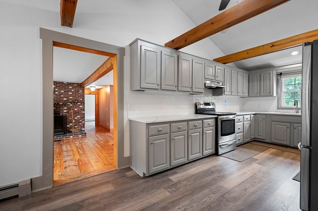 85 Millbury Rd, Oxford, MA 01540