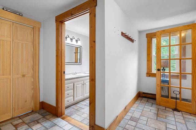 85 Millbury Rd, Oxford, MA 01540