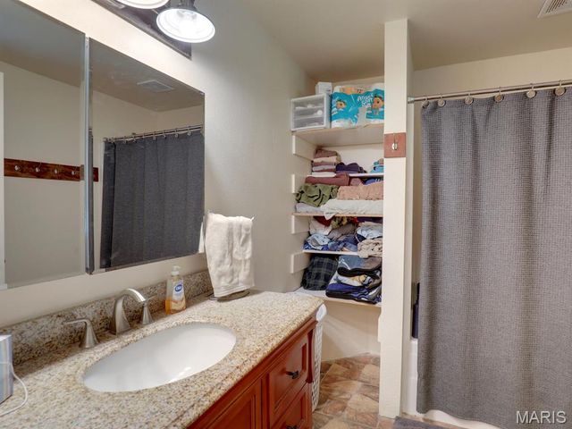 32019 County Road 358, Kahoka, MO 63445