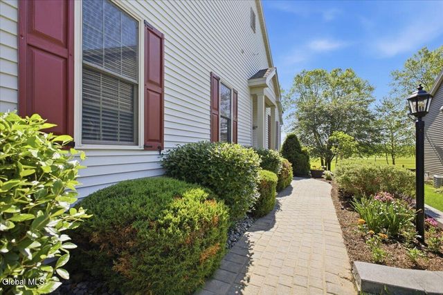 86 Meldon Circle, Queensbury, NY 12804