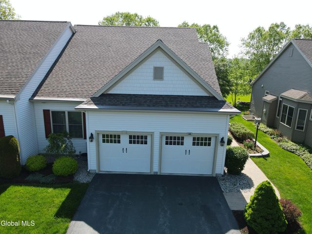 86 Meldon Circle, Queensbury, NY 12804