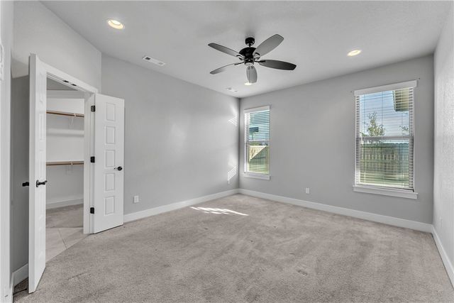 1702 Broadway Place, Rogers, AR 72758