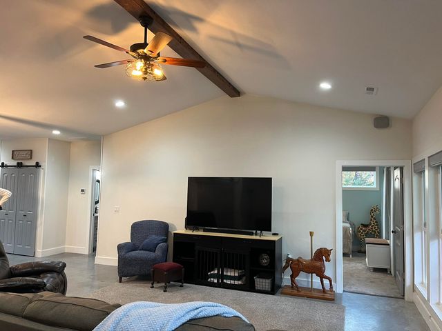 1002 Pleasant Grove Road, Fordland, MO 65652