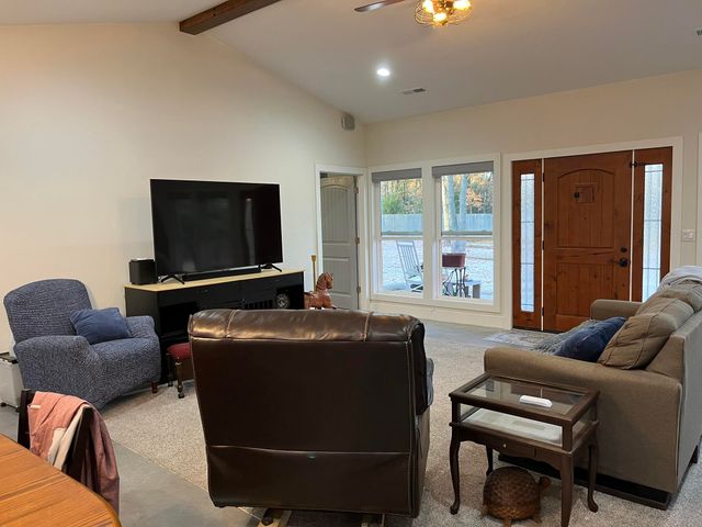 1002 Pleasant Grove Road, Fordland, MO 65652