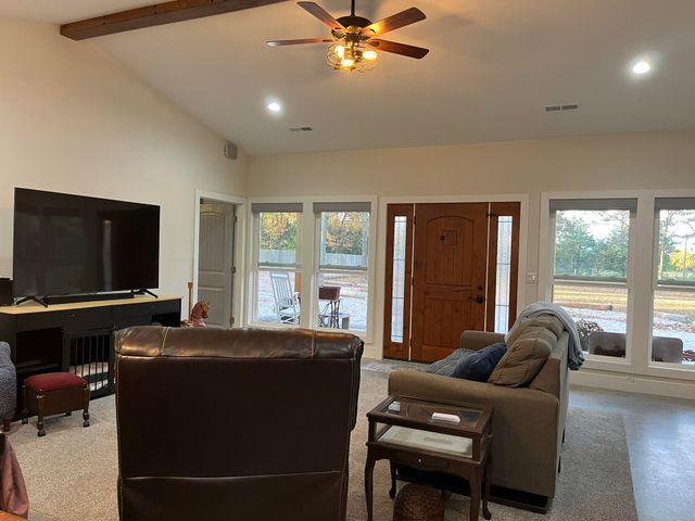 1002 Pleasant Grove Road, Fordland, MO 65652