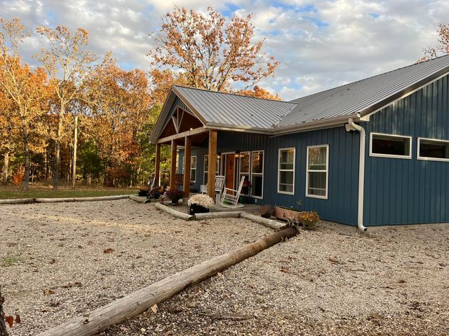 1002 Pleasant Grove Road, Fordland, MO 65652