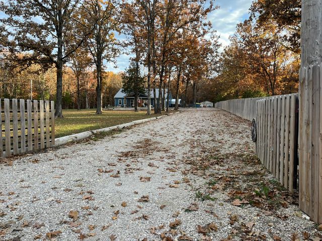 1002 Pleasant Grove Road, Fordland, MO 65652