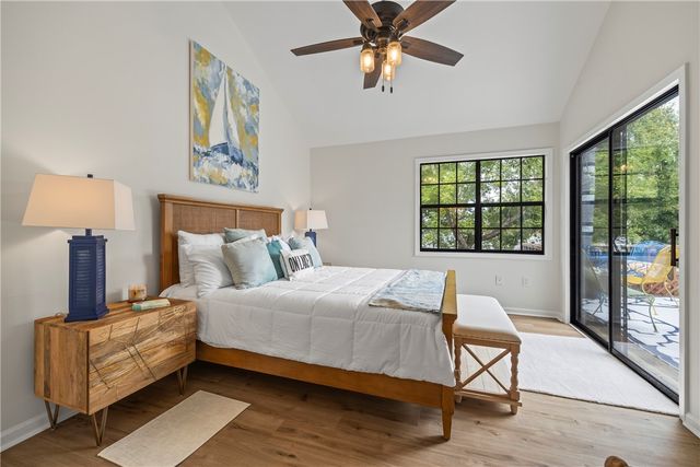 94 Point Place, Westminster, SC 29693