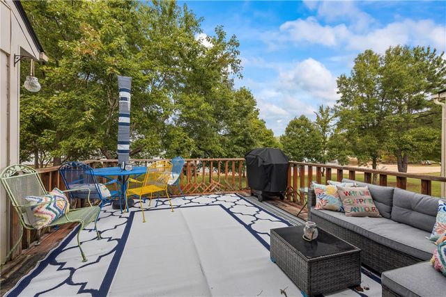 94 Point Place, Westminster, SC 29693