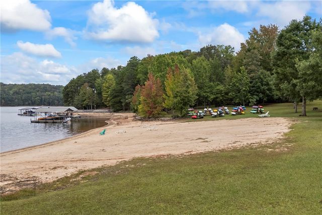 94 Point Place, Westminster, SC 29693