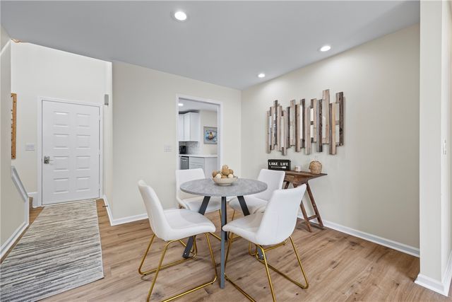 94 Point Place, Westminster, SC 29693