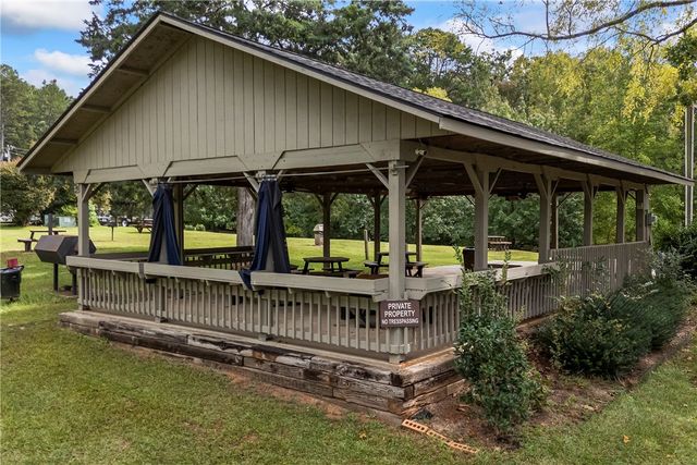 94 Point Place, Westminster, SC 29693