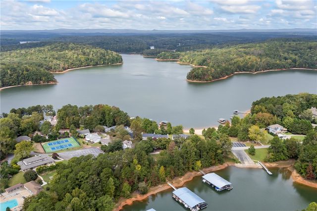 94 Point Place, Westminster, SC 29693