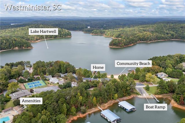 94 Point Place, Westminster, SC 29693