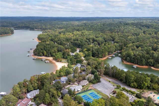 94 Point Place, Westminster, SC 29693
