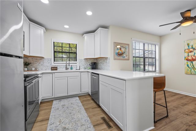94 Point Place, Westminster, SC 29693
