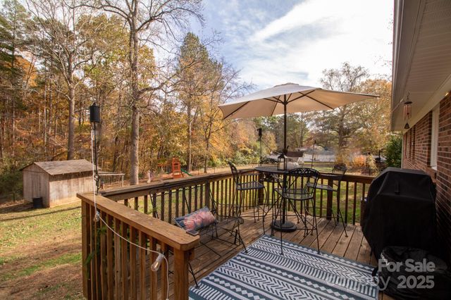 256 Forest Hill Drive, Denton, NC 27239