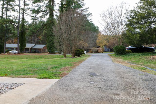 256 Forest Hill Drive, Denton, NC 27239
