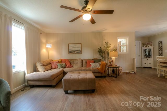 256 Forest Hill Drive, Denton, NC 27239