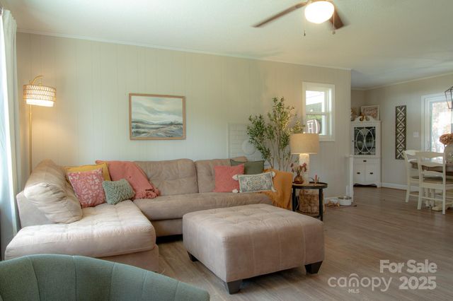 256 Forest Hill Drive, Denton, NC 27239