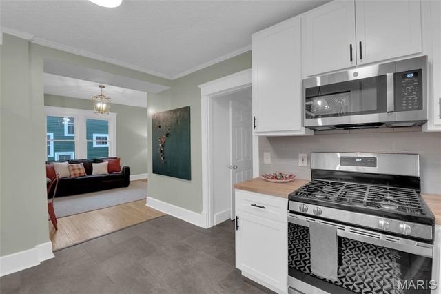 26 N Maple Avenue, Ferguson, MO 63135