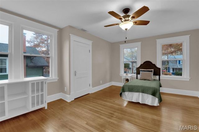 26 N Maple Avenue, Ferguson, MO 63135