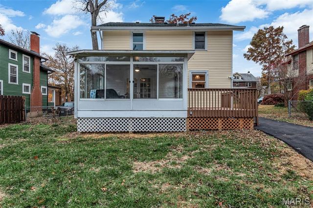 26 N Maple Avenue, Ferguson, MO 63135