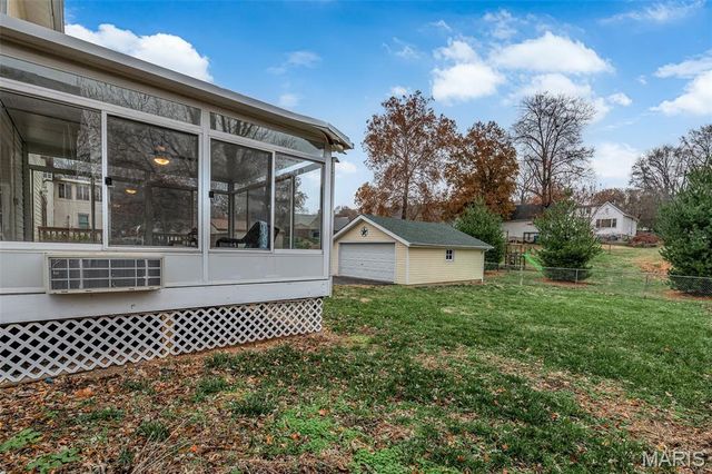 26 N Maple Avenue, Ferguson, MO 63135