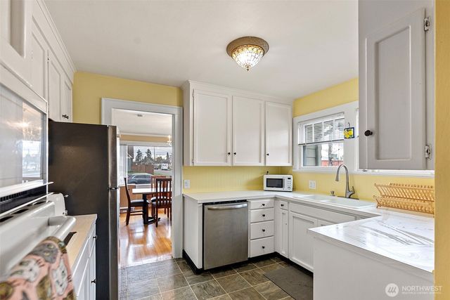 531 S 55th Street, Tacoma, WA 98408