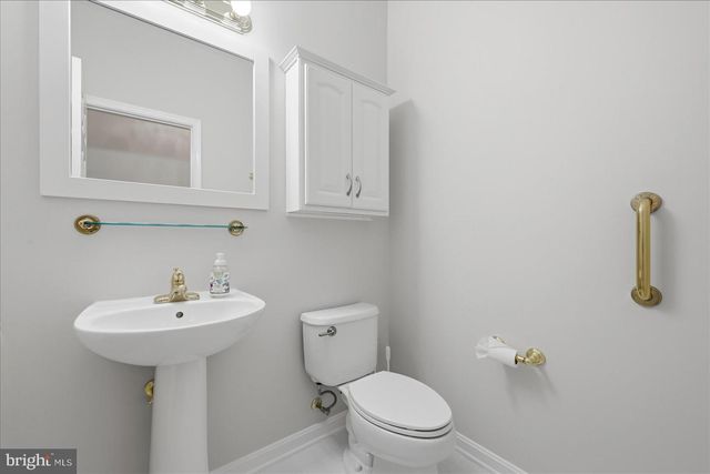 43232 GOLF VIEW DR, Chantilly, VA 20152
