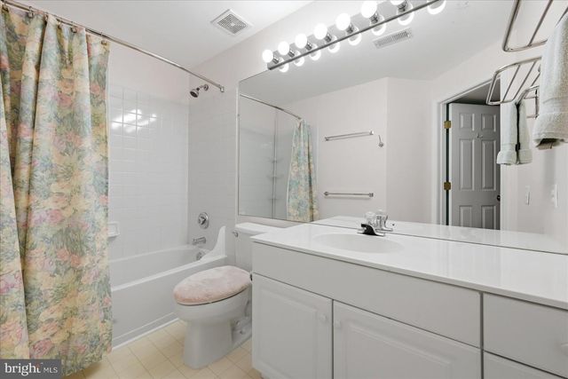43232 GOLF VIEW DR, Chantilly, VA 20152