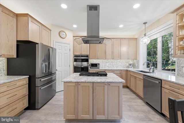 43232 GOLF VIEW DR, Chantilly, VA 20152