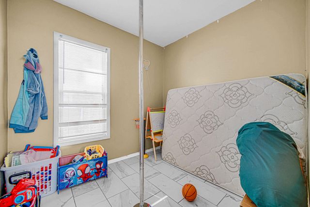 4216 Tod Avenue, East Chicago, IN 46312