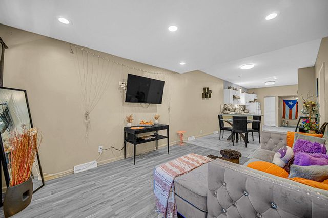 4216 Tod Avenue, East Chicago, IN 46312