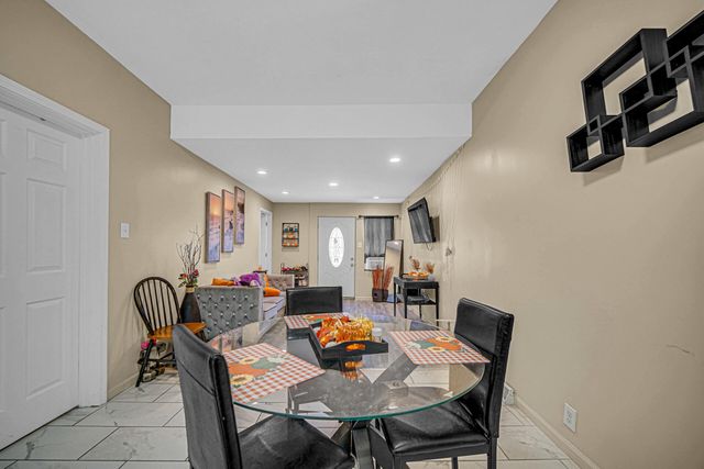 4216 Tod Avenue, East Chicago, IN 46312