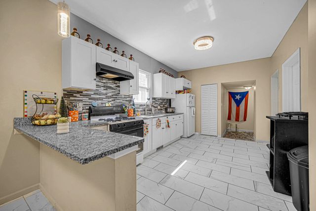 4216 Tod Avenue, East Chicago, IN 46312