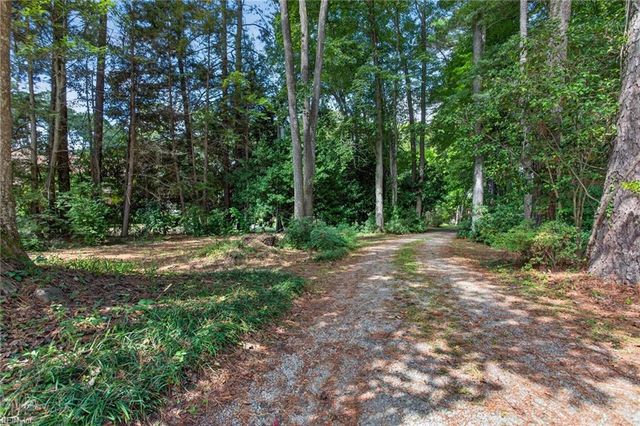 241 Sign Pine RD, Chesapeake, VA 23322