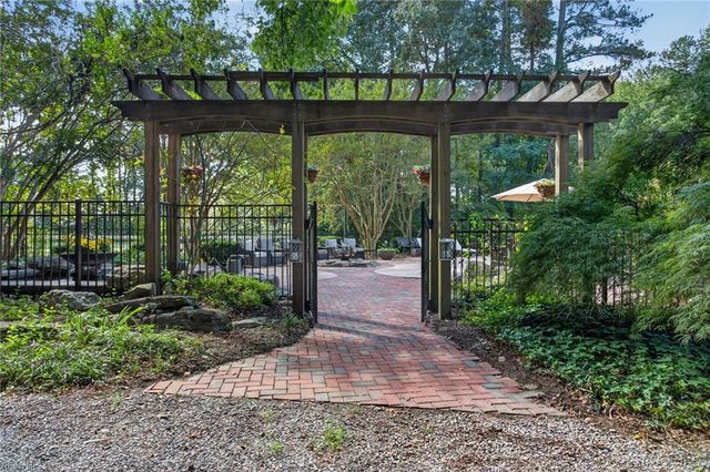 241 Sign Pine RD, Chesapeake, VA 23322